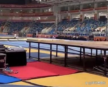 开云平台-乒乓球亚锦賽(sài)变荒野求生(shēng)比賽(sài)场地惊現(xiàn)青蛙？現(xiàn)场环境令人担忧