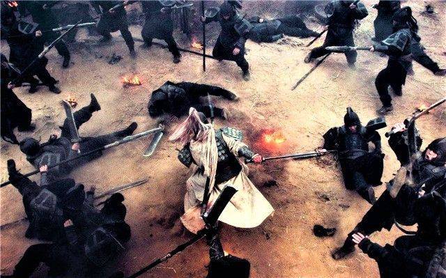 韩德四子瞬间被70岁的赵云擒1人，杀3人，真实的赵云到底多厉害？