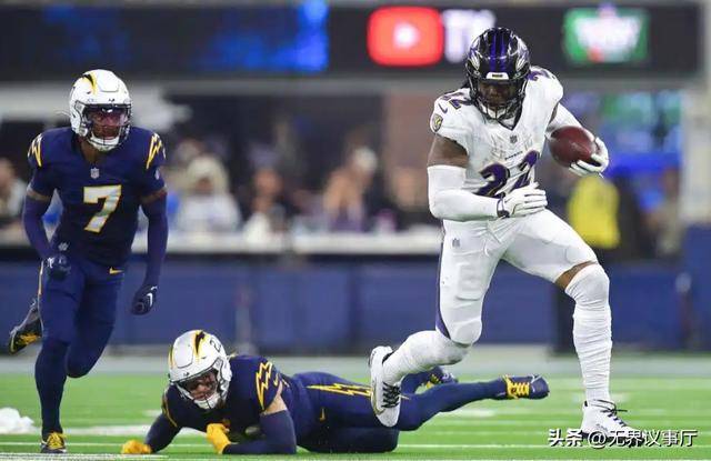 巴尔的摩乌鸦队赛季遇困：伤病潮致攻防瘫痪，球迷两难想弃坑