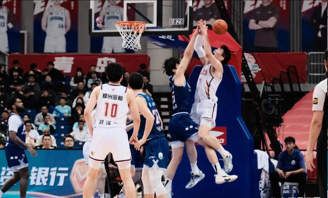 开云网址-进攻乏力防守成短板？CBA最佳防守球员杨瀚森在NBA面临的难题