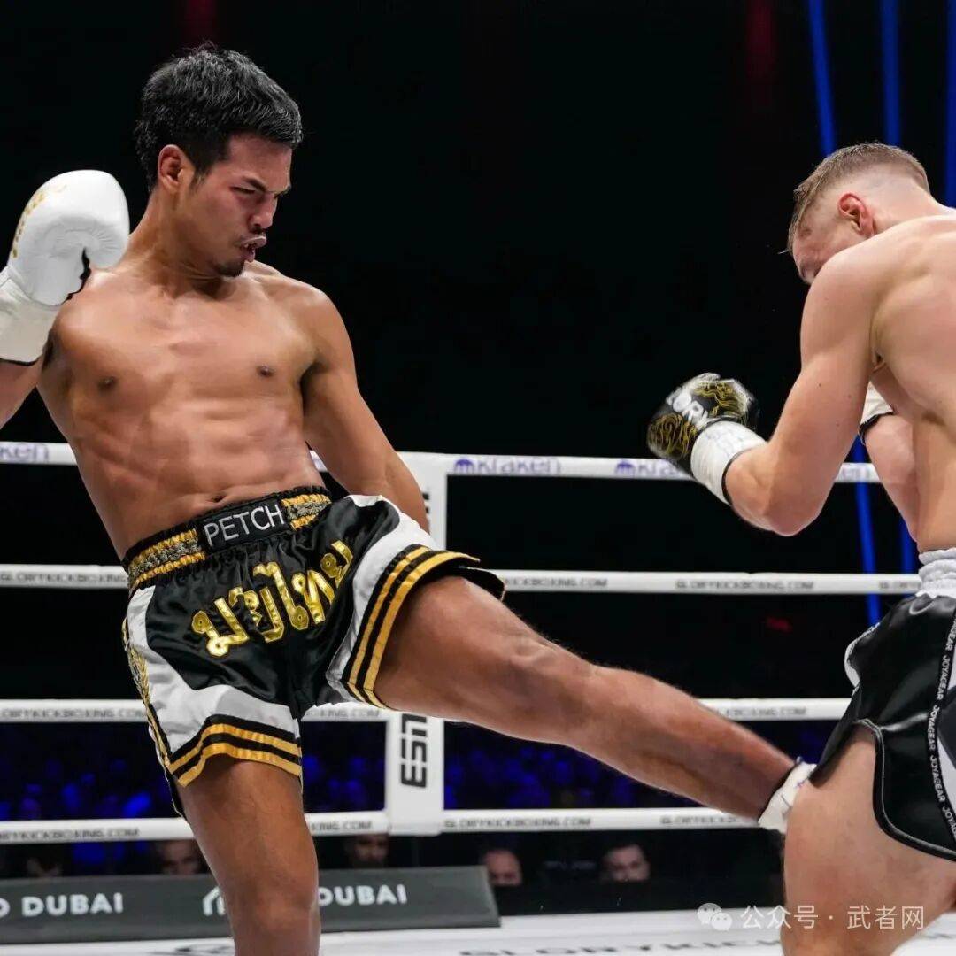 开云平台-Glory荣耀格斗“碰撞”8：比赛结果战报