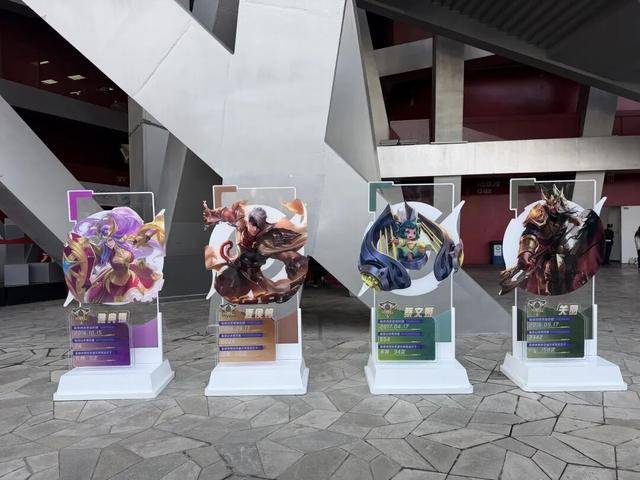 今晚，鸟巢，王者荣耀KPL年度总决赛！现场直击