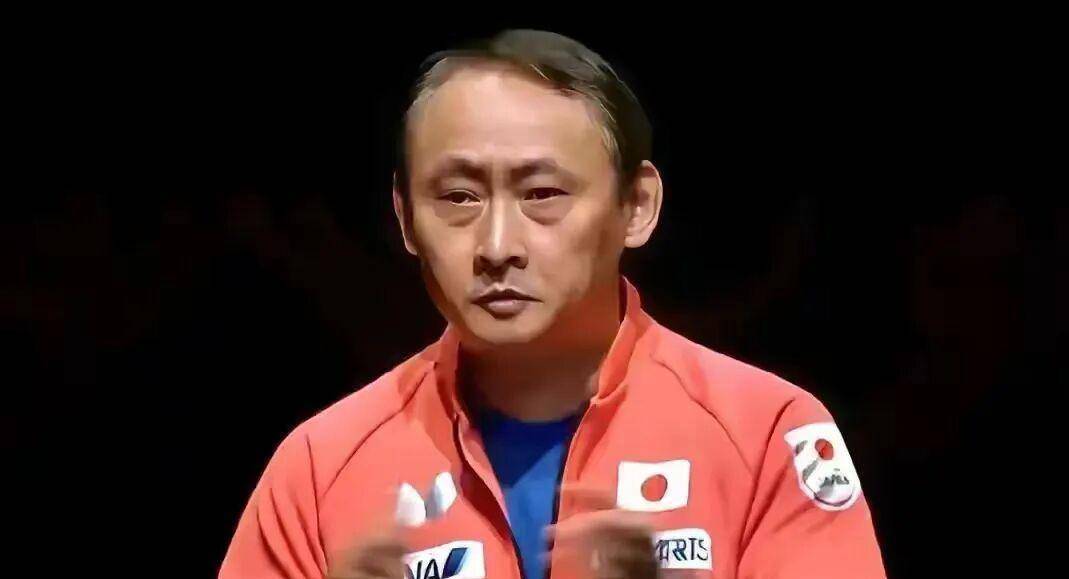 55岁张本宇归乡出任成都高新若水居乒乓球俱乐部的主教练，据传达6位数的年薪合同和一段深厚的乡土情结作为开端！美和冲冠能否圆梦？