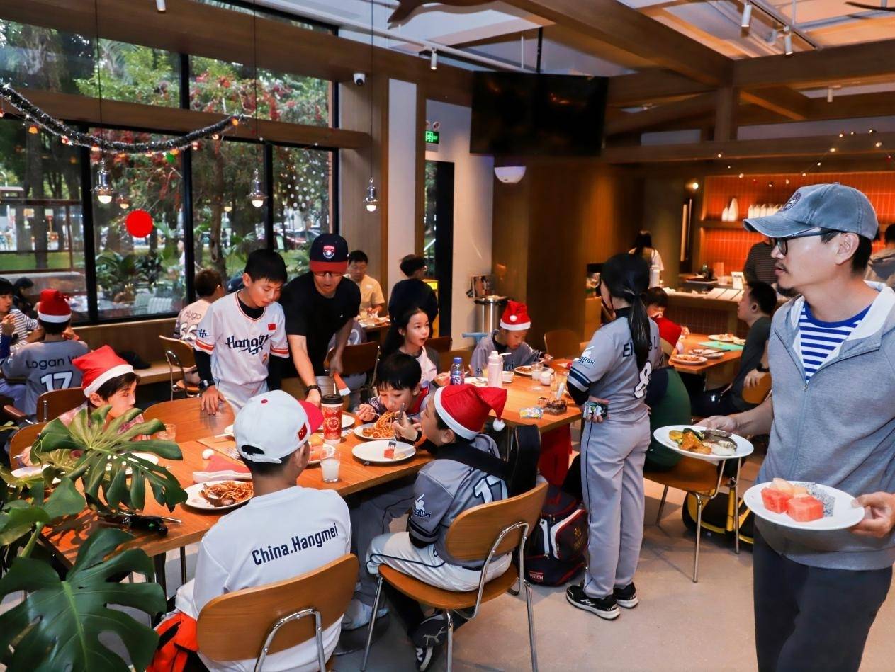 趣运动、乐无限丨第三届“湾城杯”全国青少年棒球经典赛在华富开赛